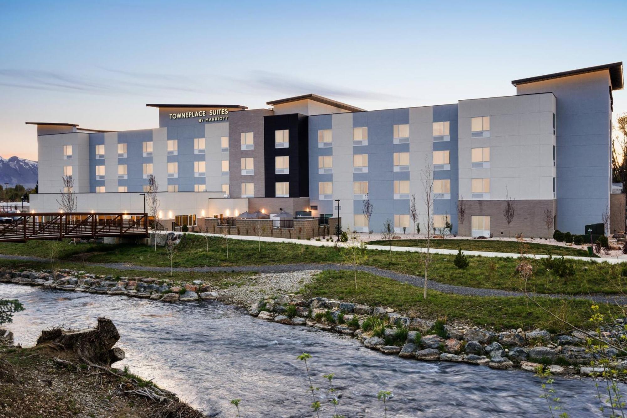 Towneplace Suites By Marriott Logan Zewnętrze zdjęcie