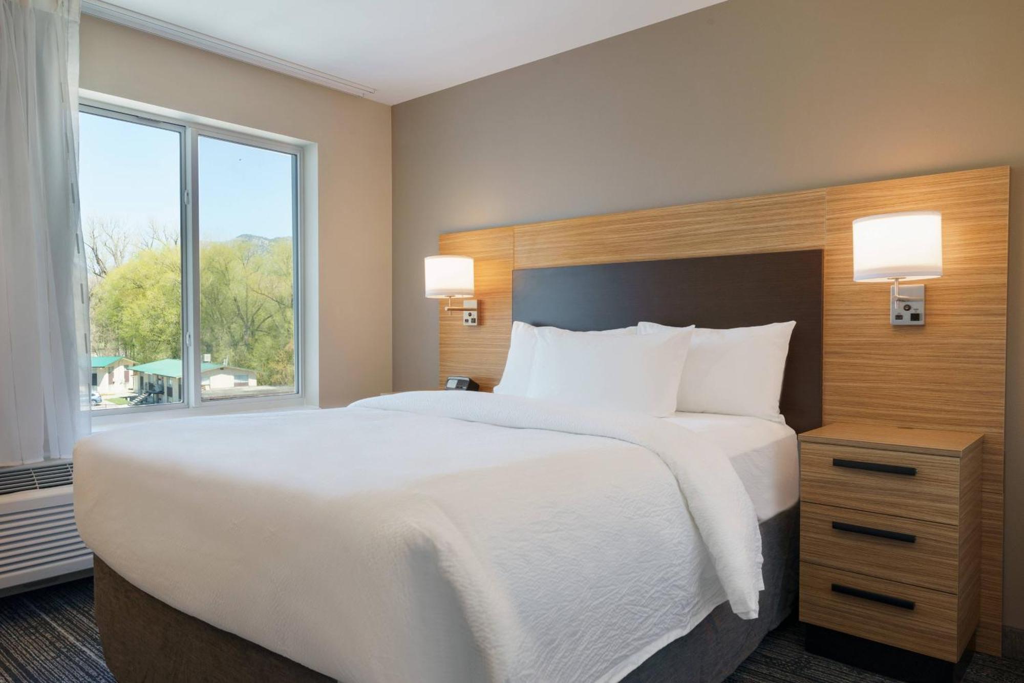 Towneplace Suites By Marriott Logan Zewnętrze zdjęcie
